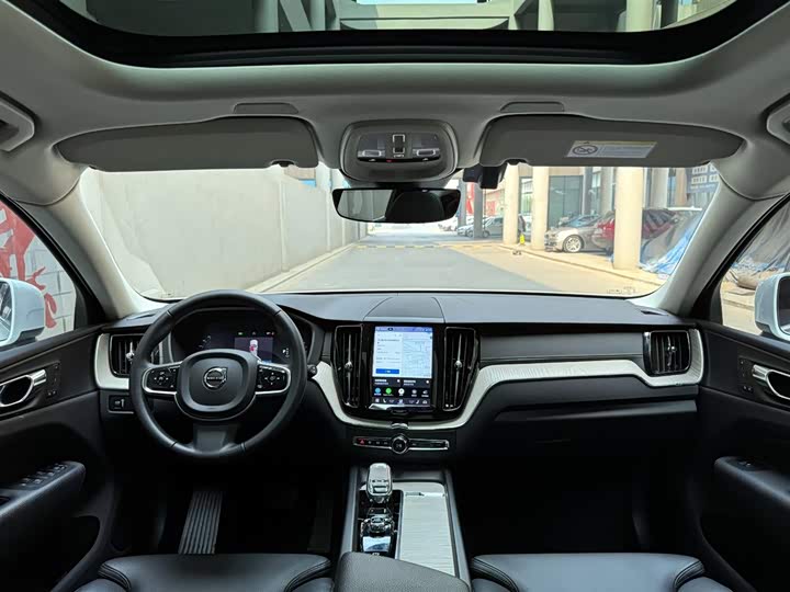 Volvo XC60 2022 B 5 4 WD — фото 11