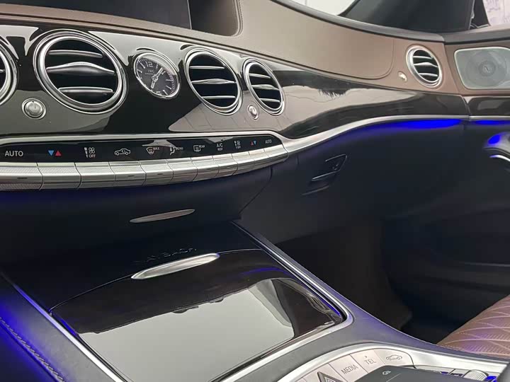 Maybach S-Class 2018 S 450 4 MATIC — фото 23