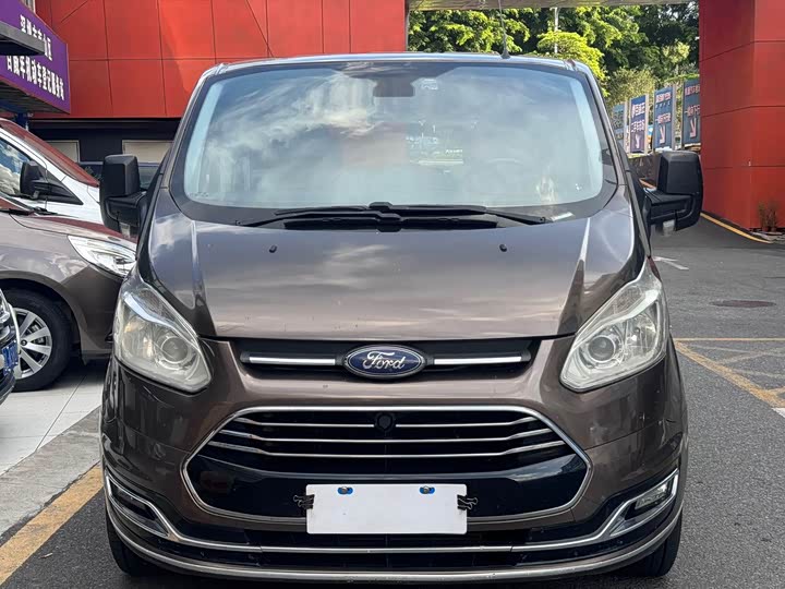 Ford Tourneo — фото 2