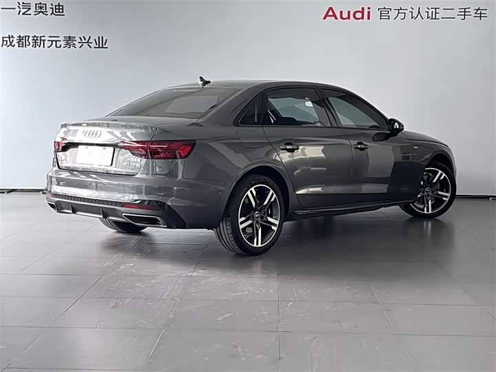 Audi A4L 2022 40 TFSI — фото 4