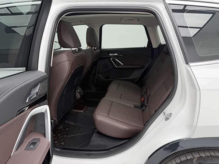 BMW X1 2023 s Drive 20 Li X — фото 10