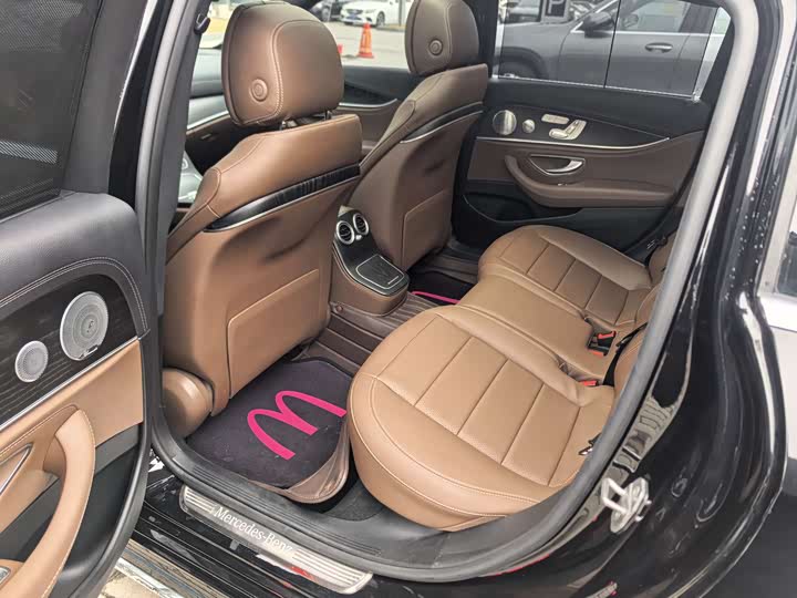 Mercedes-Benz E-Class 2021 E 300 L Luxury — фото 12