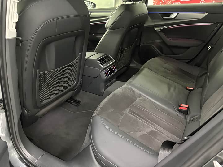 Audi A6 2021 Avant 45 TFSI — фото 20