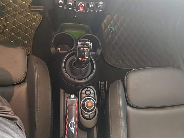 MINI Hatch — фото 14