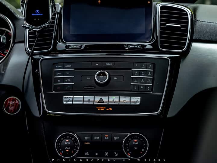 Mercedes-Benz GLE 2018 AMG GLE 43 4 MATIC SUV — фото 6