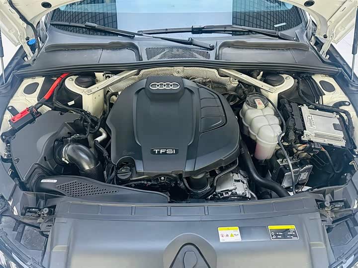 Audi A4L 2022 40 TFSI — фото 9