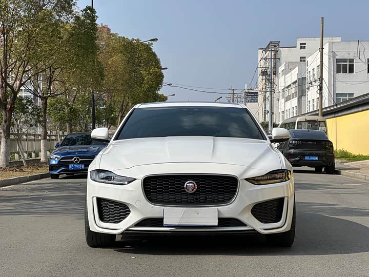 Jaguar XEL 2021 2.0 T 200 PS R-DYNAMIC — фото 2