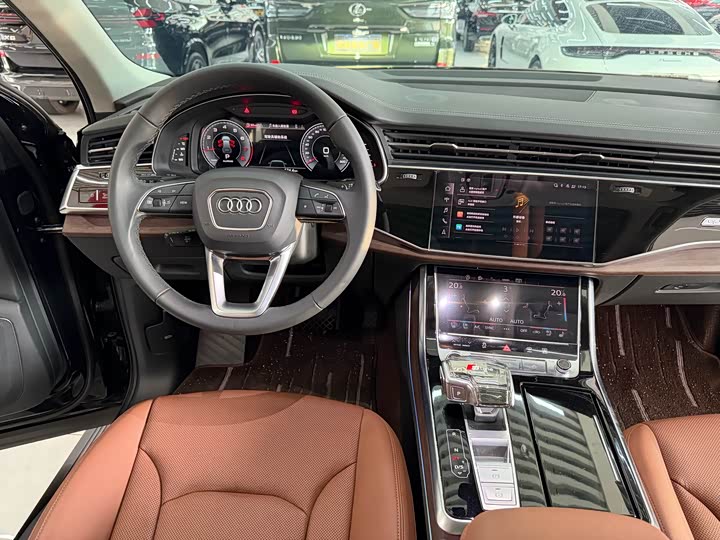 Audi Q7 2023 45 TFSI quattro S line Sport — фото 11
