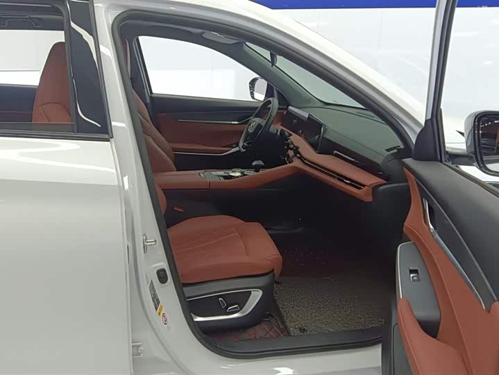 Changan CS75 PLUS 2024 1.5 T — фото 8