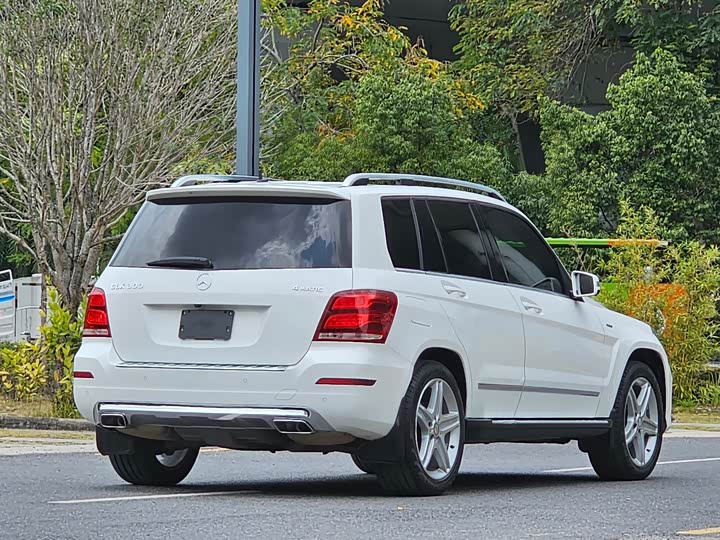 Mercedes-Benz GLK-Class 2015 GLK 300 4 MATIC Luxury — фото 8