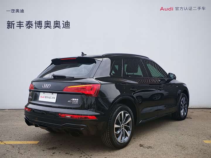 Audi Q5L 2023 40 T — фото 6