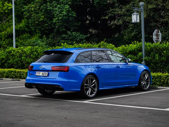Audi RS6 2018 RS 6 4.0 T Avant — фото 48