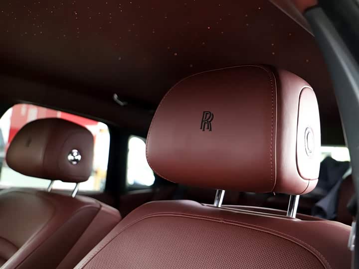 Rolls-Royce Ghost — фото 9