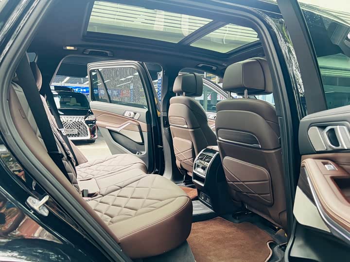 BMW X5 2022 x Drive 40 Li M — фото 14