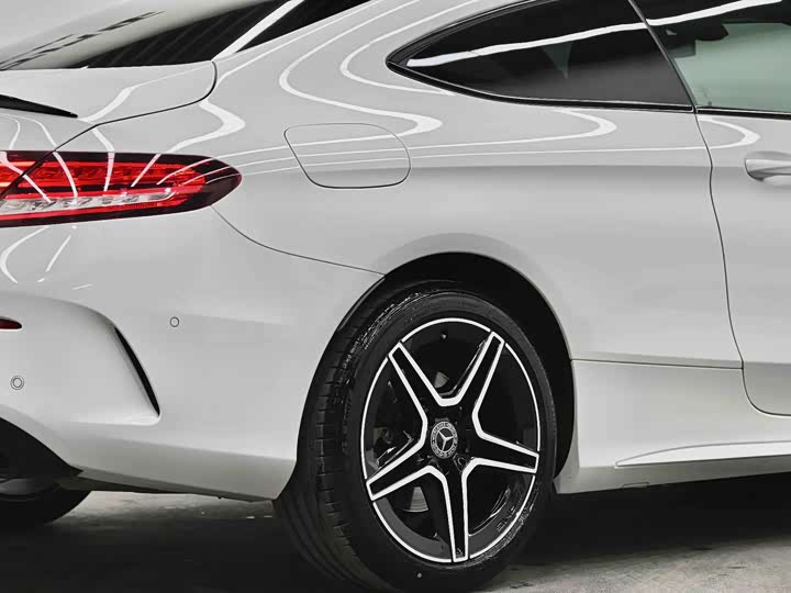 Mercedes-Benz C-Class — фото 16