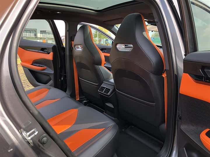 Changan UNI-V 2023 1.5 T — фото 17