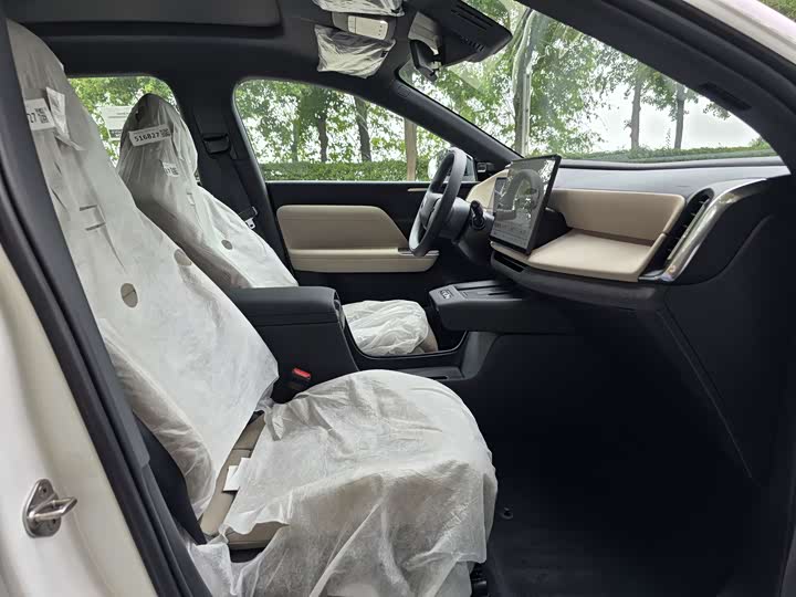 Volvo XC70 Hybrid 2026 4 WD Core — фото 7