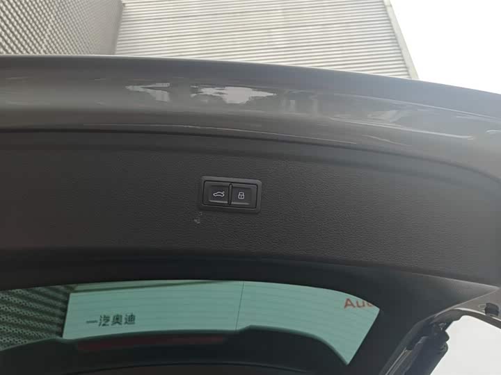 Audi SQ5 2021 3.0 TFSI quattro — фото 17