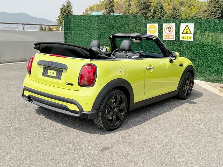MINI Cabrio — фото 17