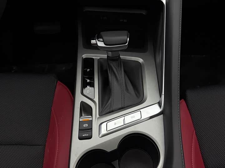 Changan CS35 PLUS 2023 1.4 T DCTLuxury — фото 13
