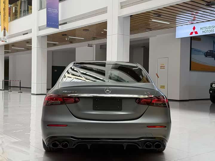 Mercedes-Benz E-Class 2023 AMG E 53 4 MATIC+ — фото 3