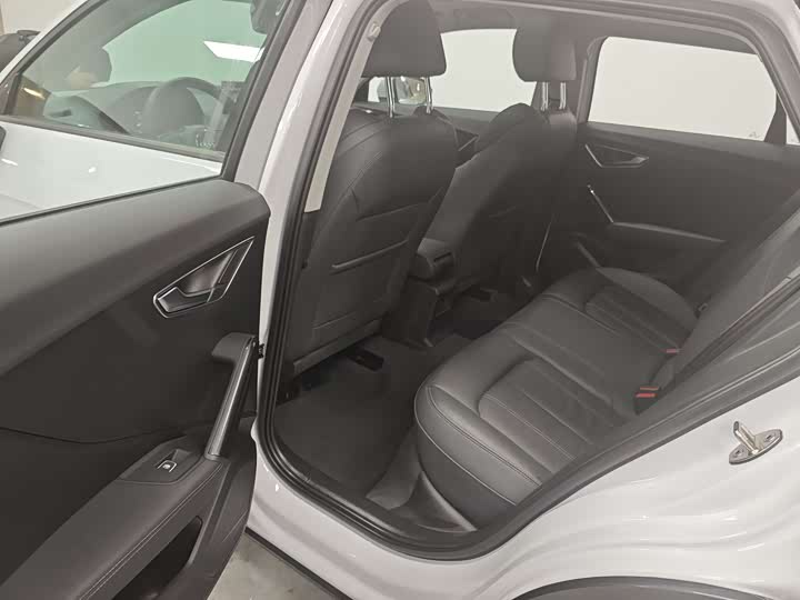 Audi Q2L 2022 35 TFSI — фото 14