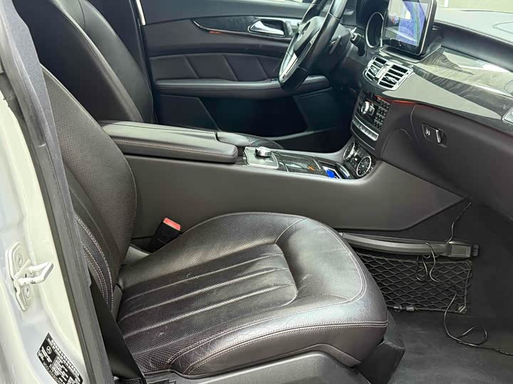 Mercedes-Benz CLS 2013 CLS 350 — фото 14