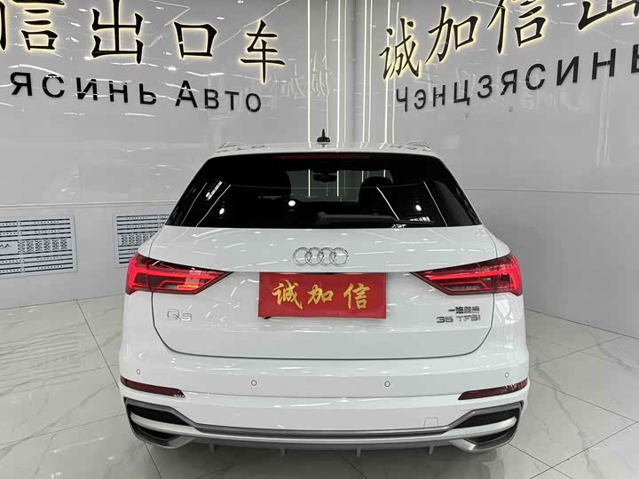 Audi Q3 2022 35 TFSI — фото 5