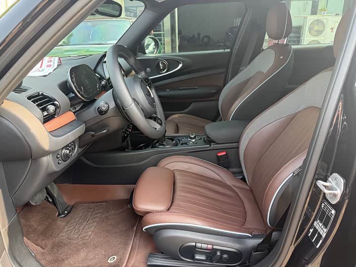 MINI Clubman — фото 12