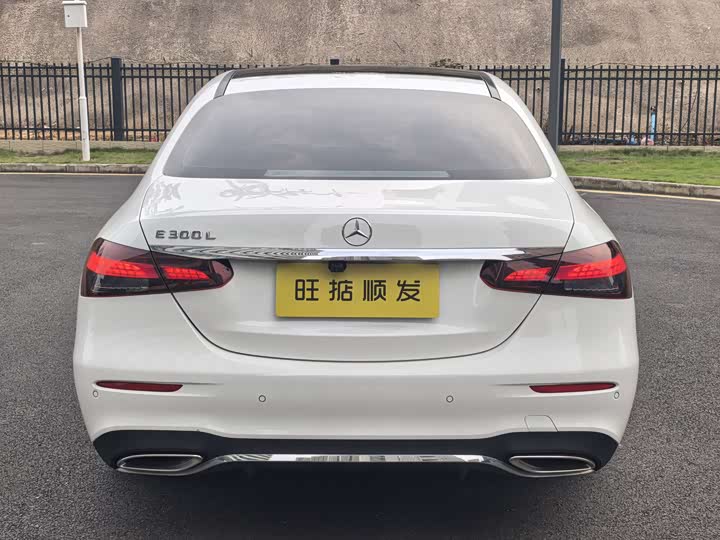 Mercedes-Benz E-Class 2021 E 300 L — фото 38