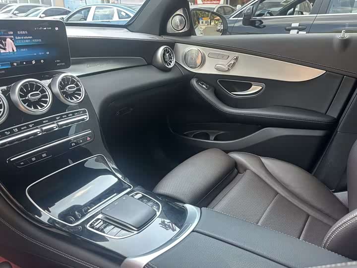 Mercedes-Benz GLC 2022 GLC 260 L 4 MATIC — фото 7