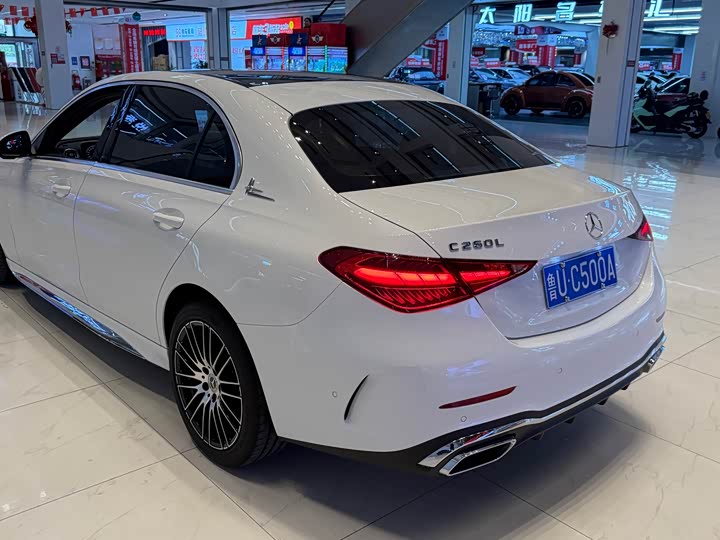 Mercedes-Benz C-Class 2023 C 260 L — фото 4