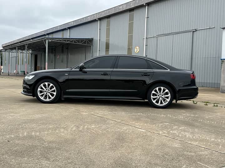 Audi A6L 30 35 TFSI спорт — фото 12