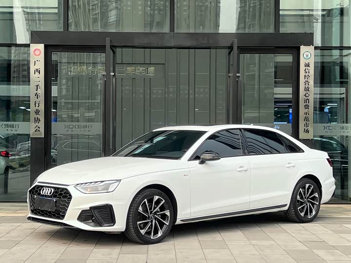 Audi A4L 2023 40 TFSI — фото 1