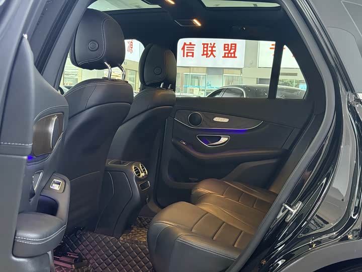 Mercedes-Benz GLC 2020 GLC 260 L 4 MATIC Luxury — фото 5