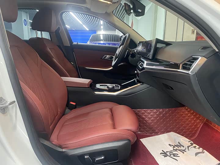 BMW 3 Series 320Li M спортпакет — фото 10