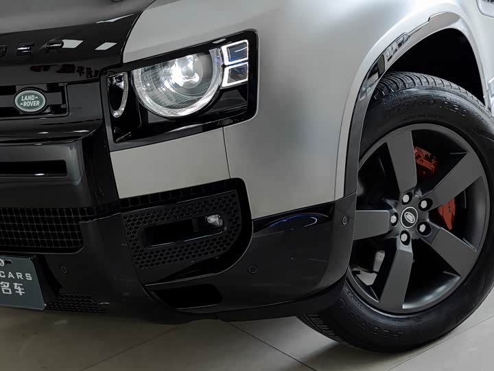 Land Rover Defender — фото 18