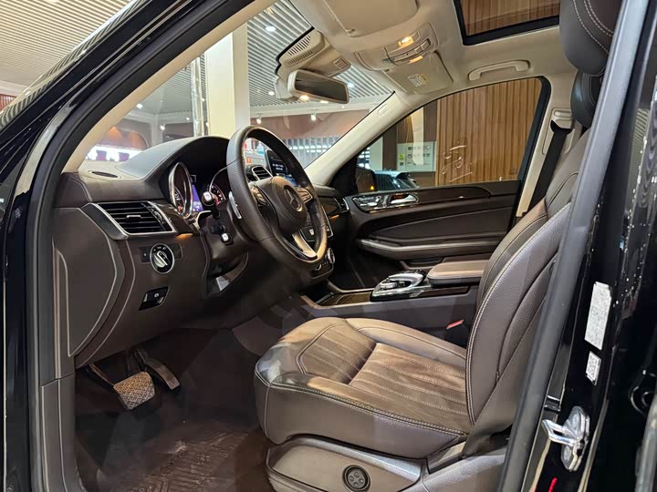 Mercedes-Benz GLS 2019 GLS 400 4 MATIC — фото 8