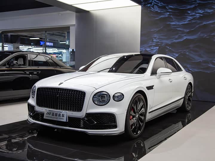 Bentley Flying Spur — фото 1