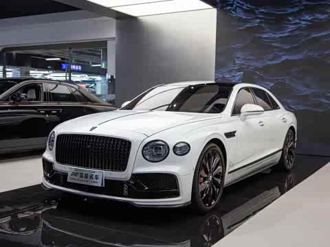 Bentley Flying Spur — фото 17
