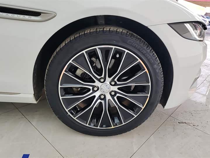 Jaguar XEL 2021 2.0 T 250 PS S — фото 6