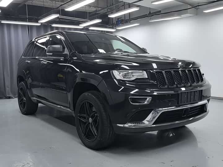 Jeep Grand Cherokee — фото 3