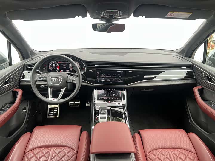 Audi SQ7 2024 4.0 TFSI — фото 7