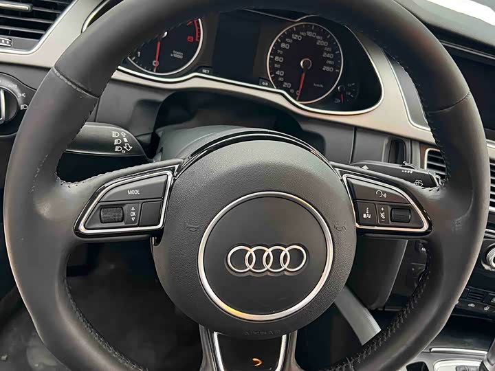 Audi A4L 35 TFSI автомат стандарт — фото 8
