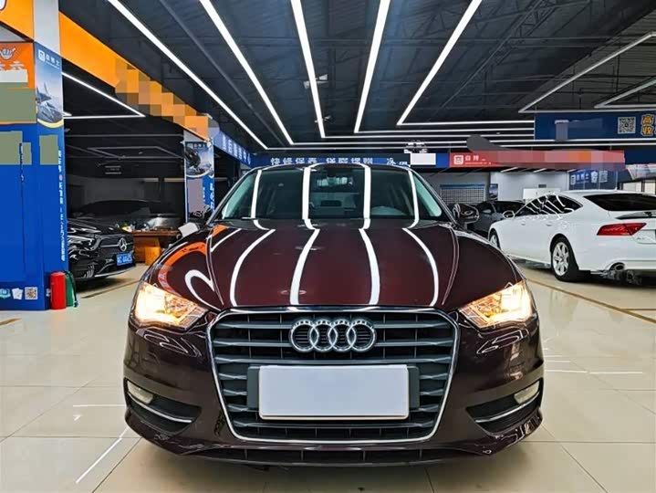 Audi A3 2016 Sportback 35 TFSI — фото 2