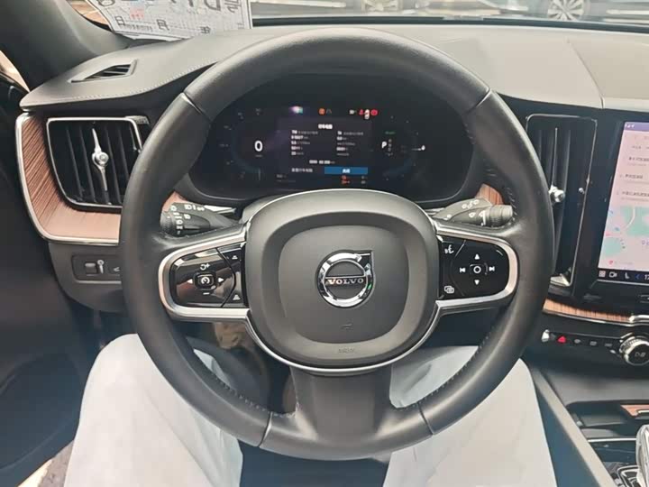 Volvo XC60 Hybrid 2022 T 8 PHEV 4 WD — фото 11