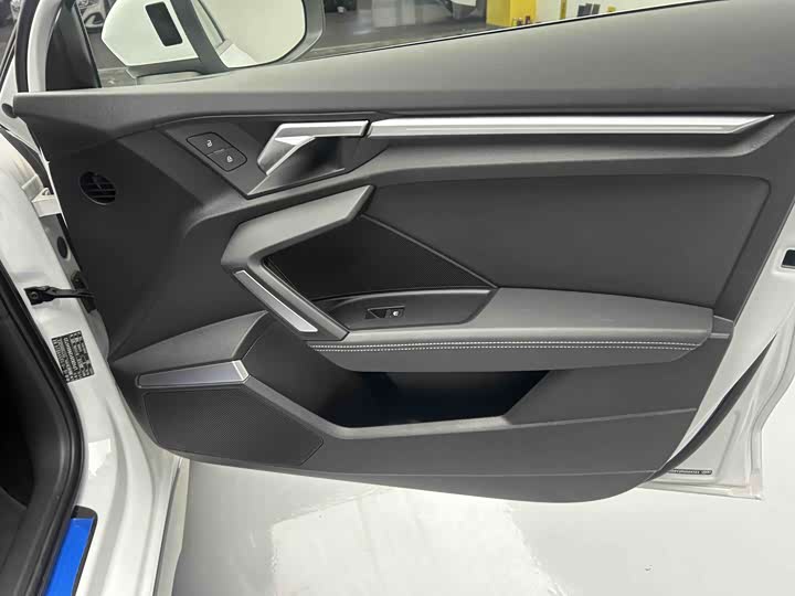 Audi A3 2025 Sportback 35 TFSI — фото 17