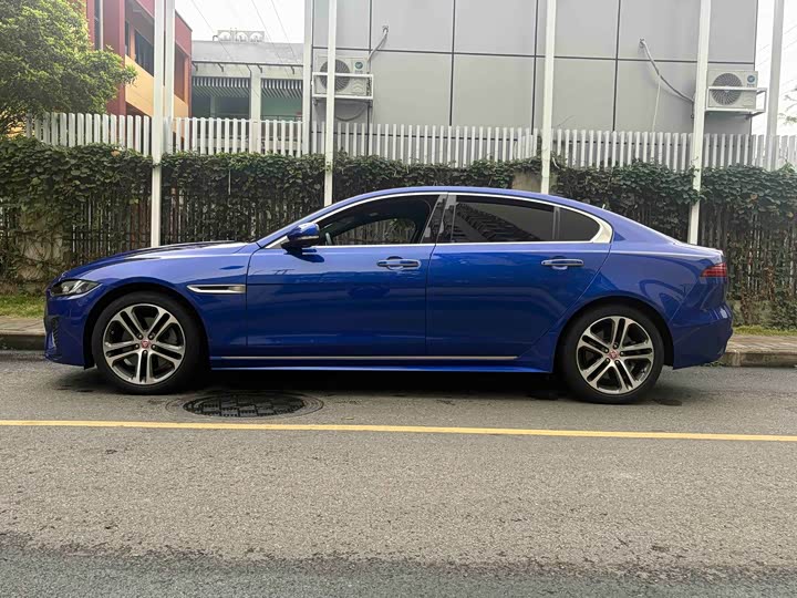Jaguar XEL 2020 2.0 T 200 PS R-DYNAMIC S — фото 7