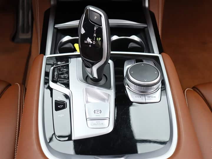 BMW 7-Series 2019 750 Li x Drive V 8 M — фото 21