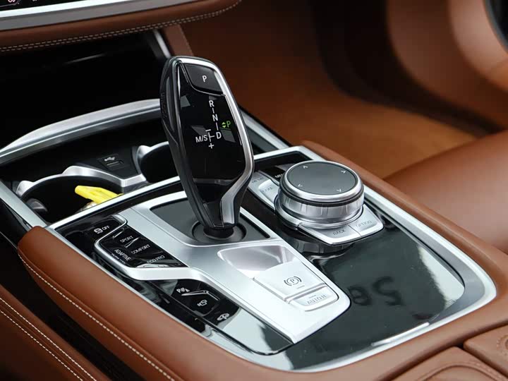 BMW 7-Series 2019 750 Li x Drive V 8 M — фото 11